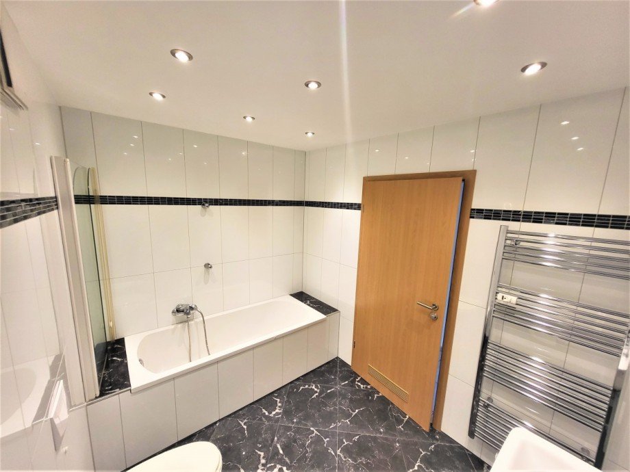 Bad mit Wanne Erdgeschosswohnung Solingen