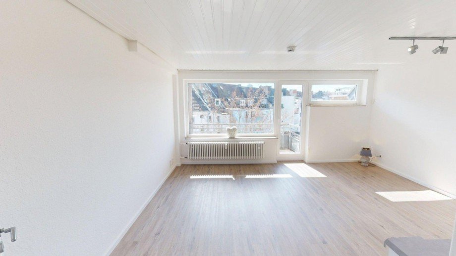 Wohn/Schlafzimmer mit hochwertiger K�che und Balkon Wohnung D�sseldorf