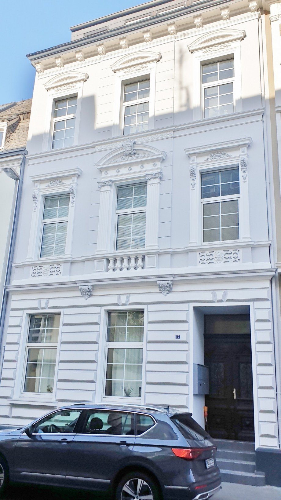 Hausansicht Mehrfamilienhaus M�nchengladbach