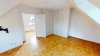 Bild (871486ed1ffec0bfaa5e35b94f64a20d): Ger�umige Maisonettewohung mit grossz�gigem Tageslichtbad und G-WC