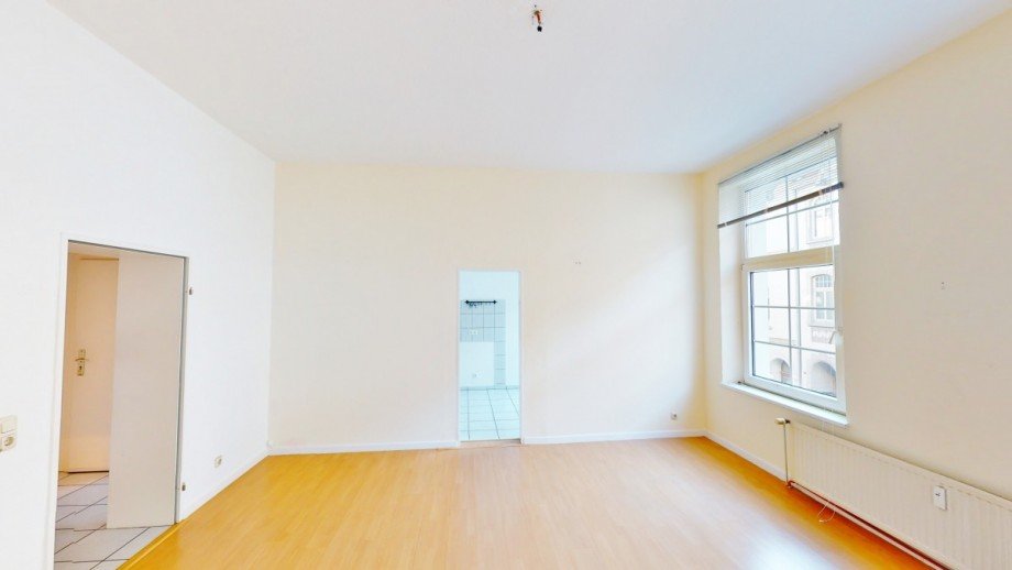 Wohnzimmer 1.OG Mehrfamilienhaus M�nchengladbach