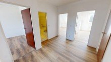 Flur Helle 3 Zimmer mit G-WC und gro�em Keller