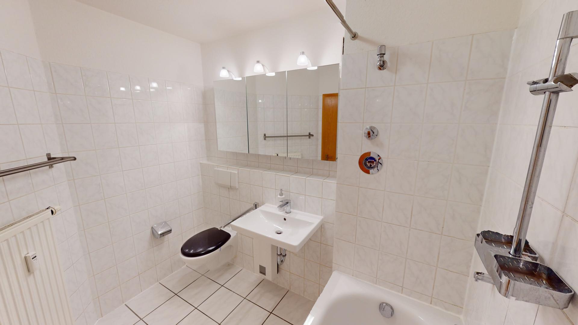 Foto - Badezimmer mit Wanne